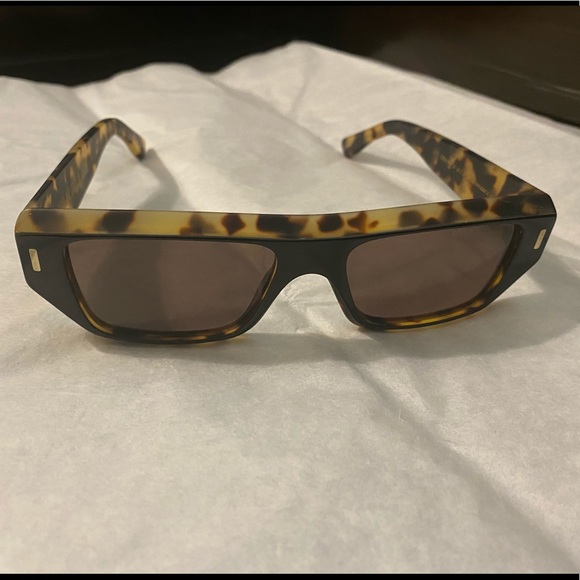 Cutler and Gross CGSN137 Tortoise Shell - Picture 4 of 9